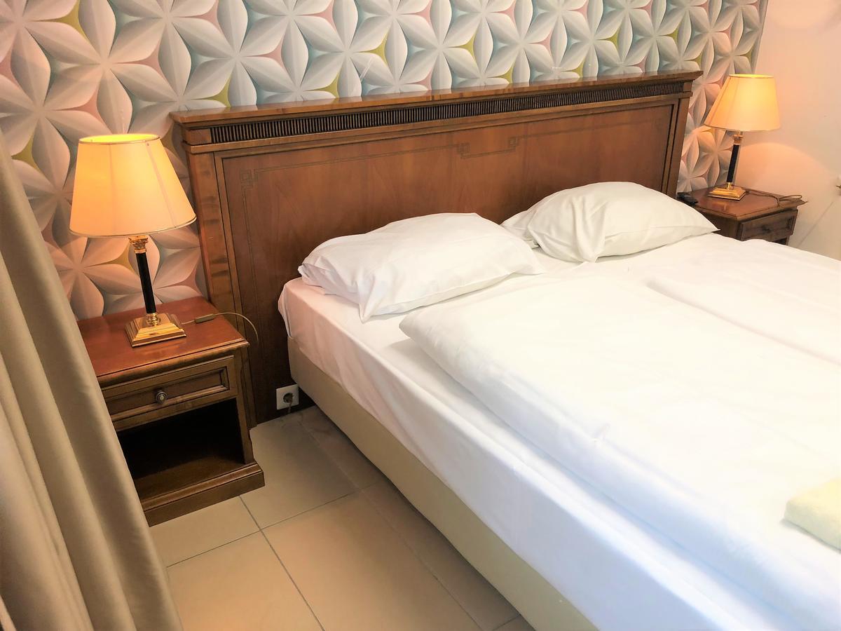 Hotel Moji Koeln Ngoại thất bức ảnh